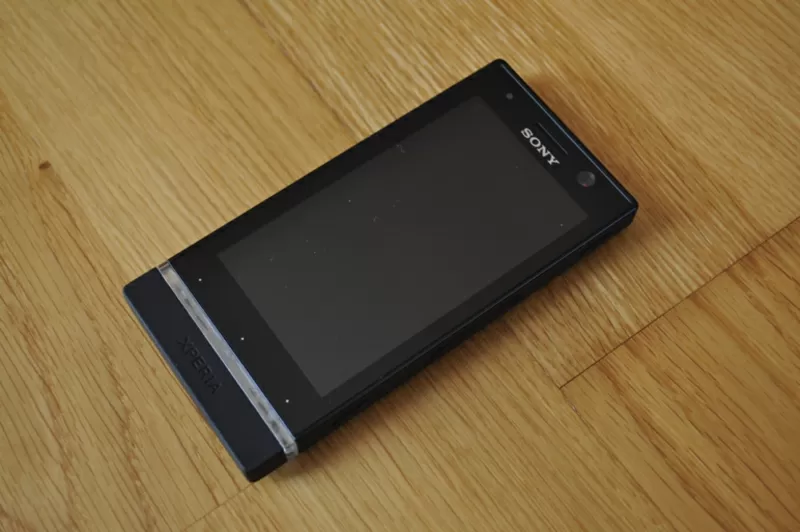 Продам  Sony Xperia U  2